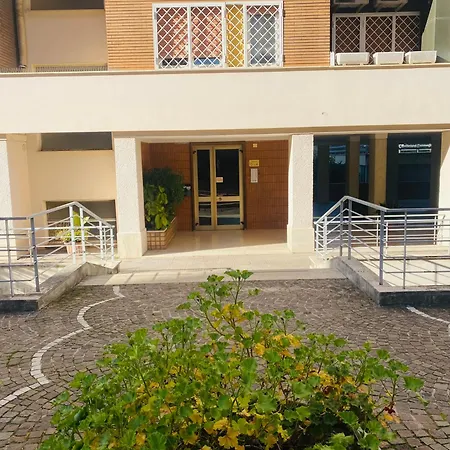 アパート Trastevere, Raffinato E Silenzioso Angolo