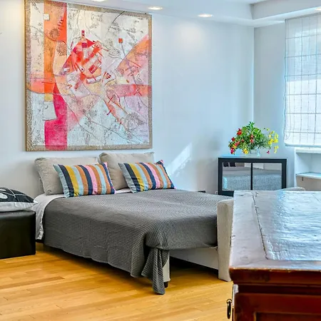 Trastevere, Raffinato E Silenzioso Angolo * ローマ